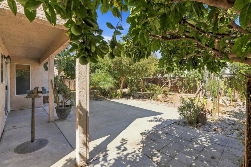 1014 Neal St, Los Banos, CA 93635