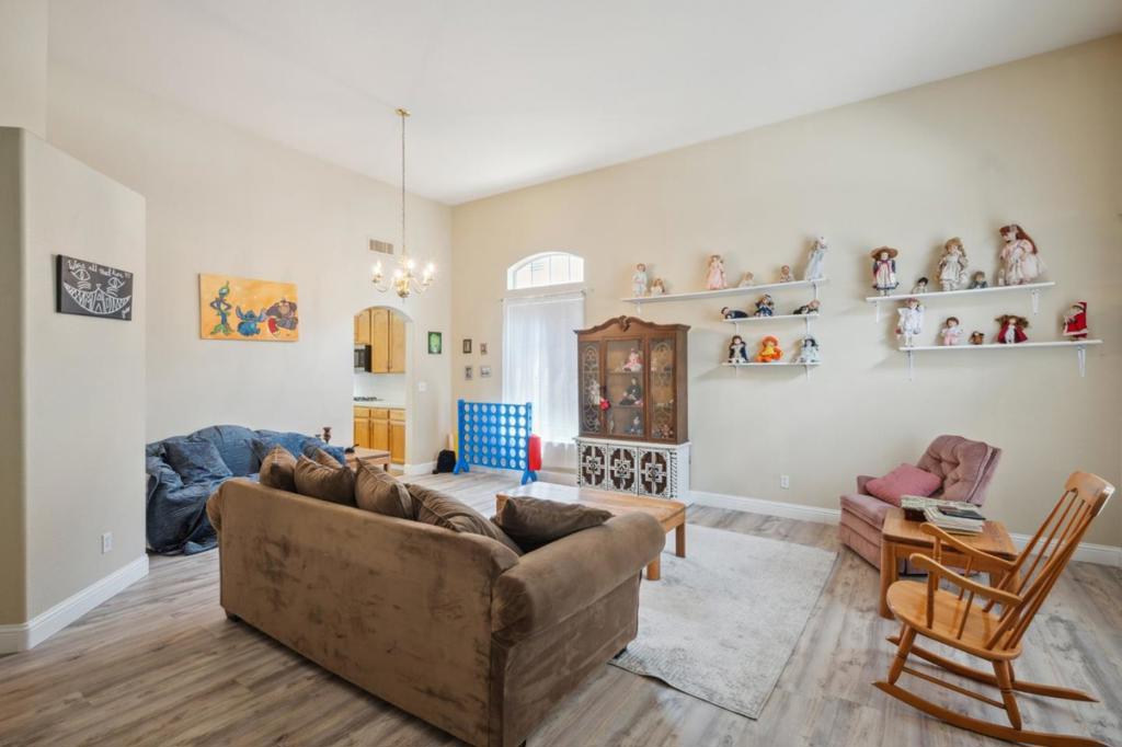 1009 Garden St, Los Banos, CA 93635