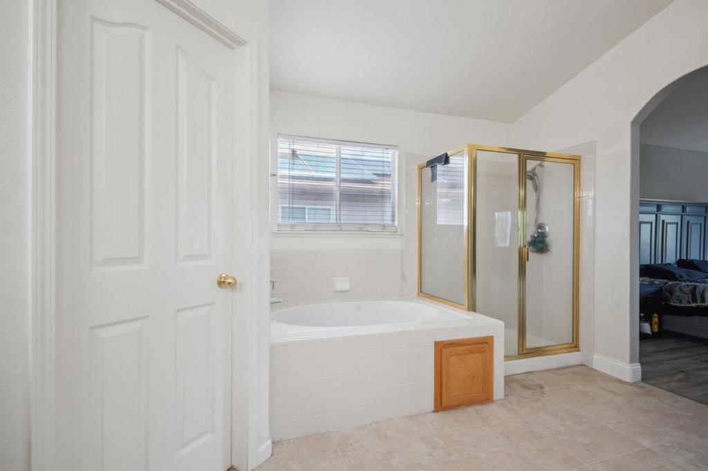 1009 Garden St, Los Banos, CA 93635