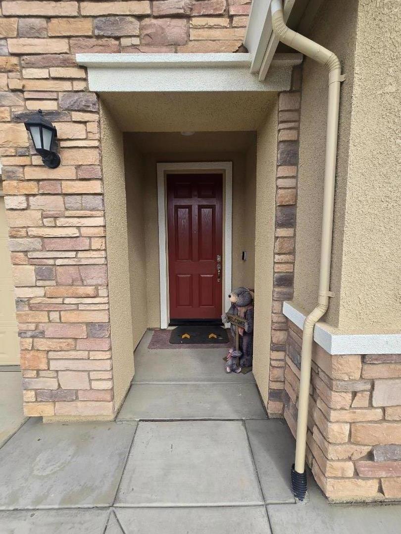 1948 Mastrangelo St, Los Banos, CA 93635