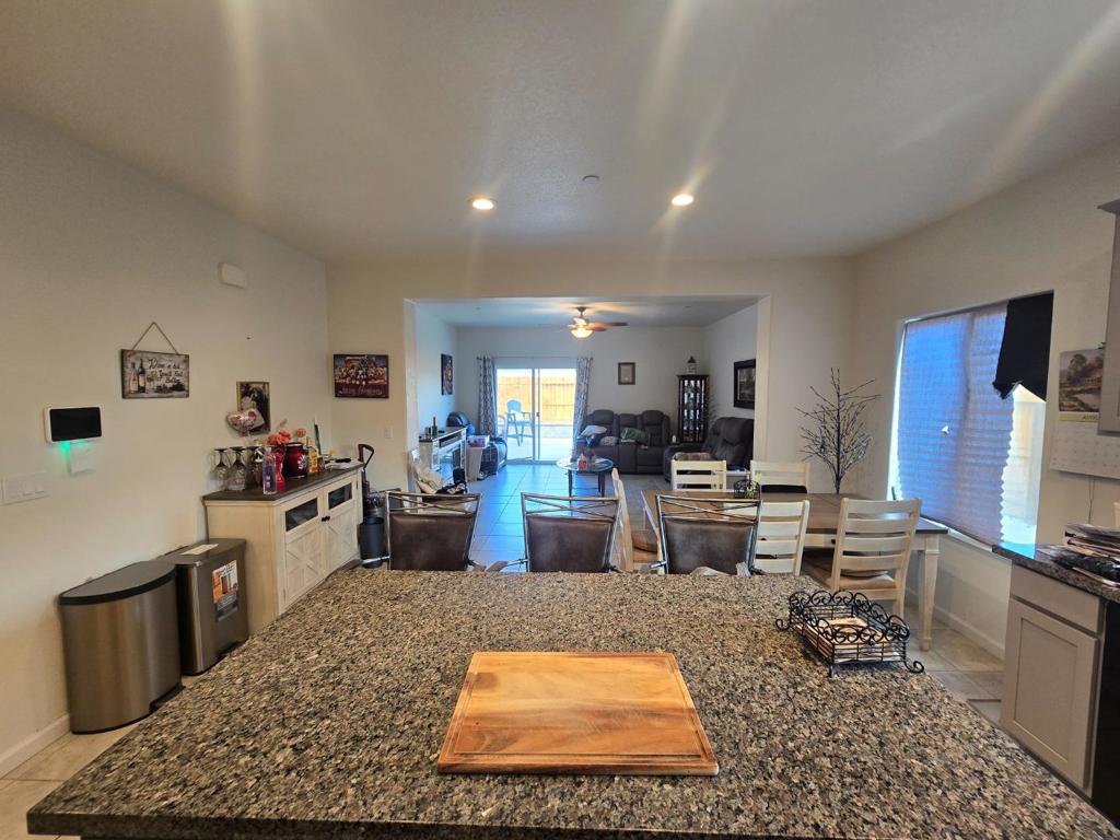 1948 Mastrangelo St, Los Banos, CA 93635