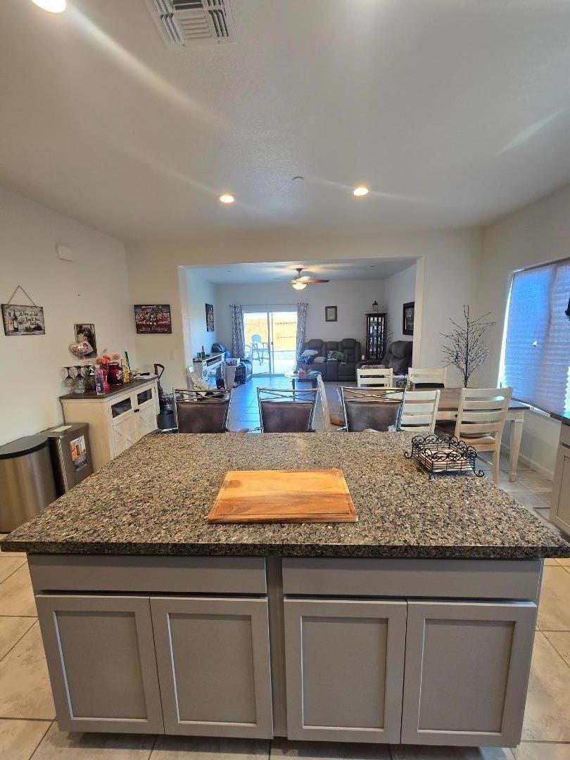 1948 Mastrangelo St, Los Banos, CA 93635