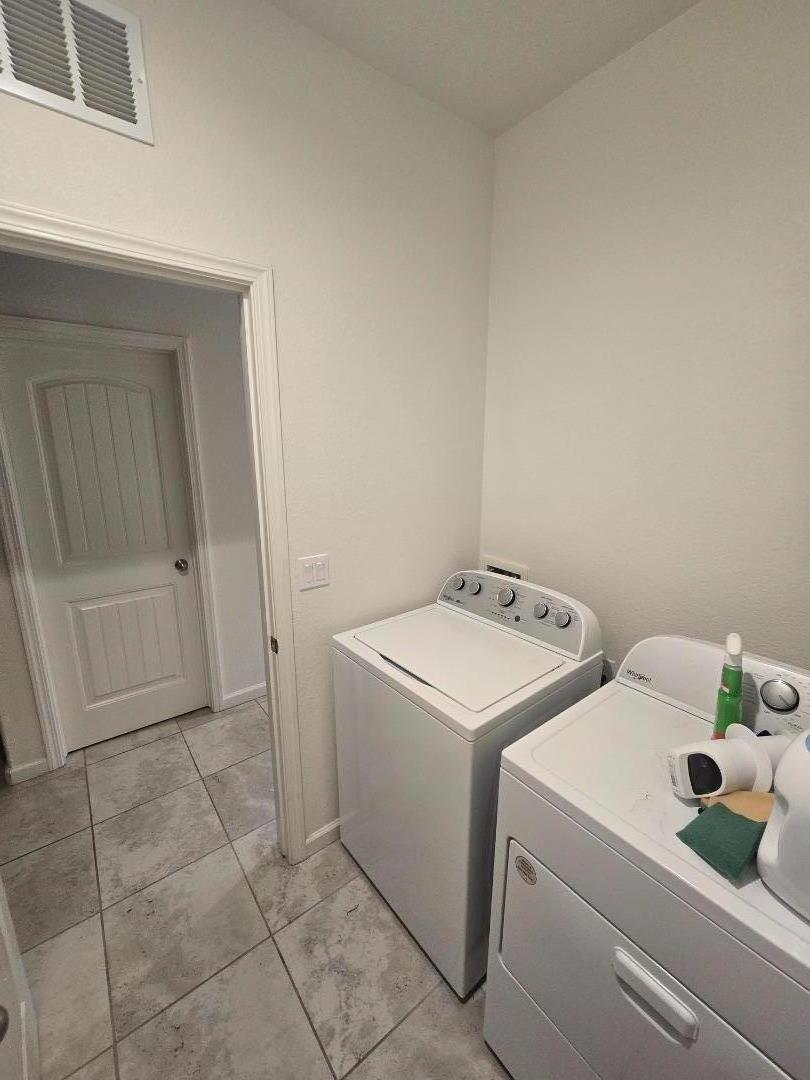 1948 Mastrangelo St, Los Banos, CA 93635