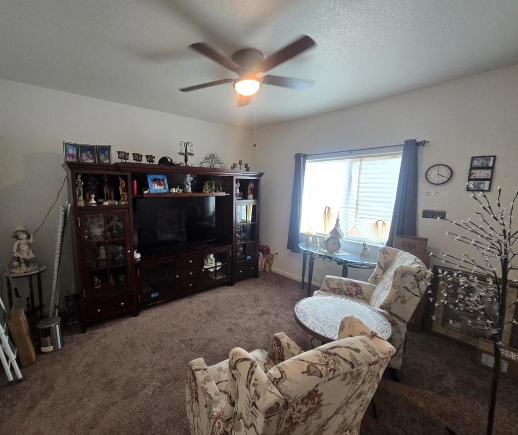 1948 Mastrangelo St, Los Banos, CA 93635