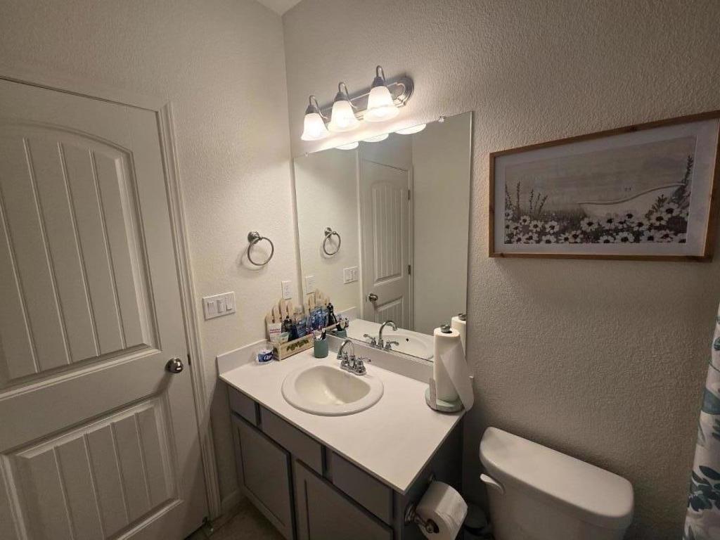 1948 Mastrangelo St, Los Banos, CA 93635