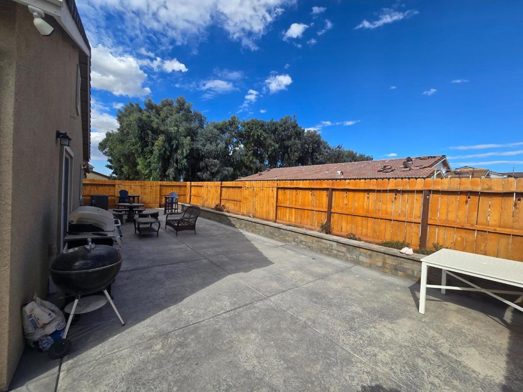1948 Mastrangelo St, Los Banos, CA 93635