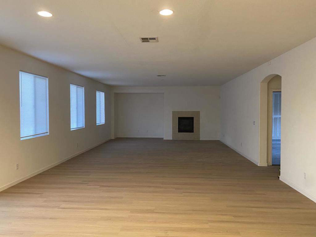 331 Durer Dr, Patterson, CA 95363