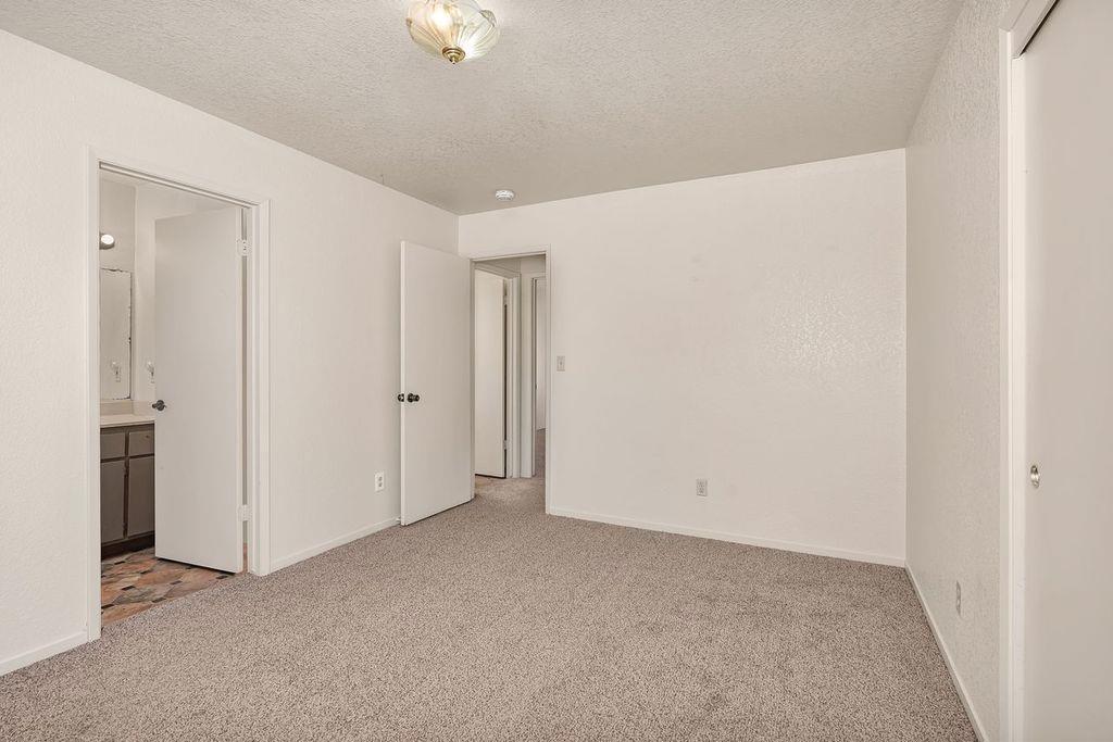 108 Friggs Ct, Los Banos, CA 93635