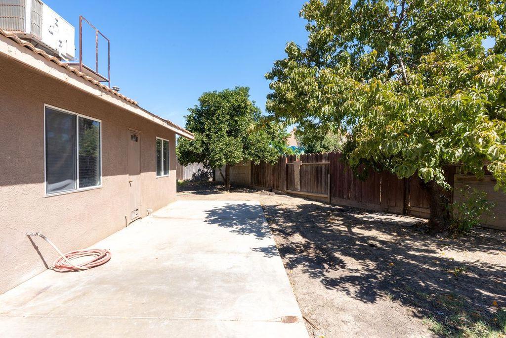 108 Friggs Ct, Los Banos, CA 93635
