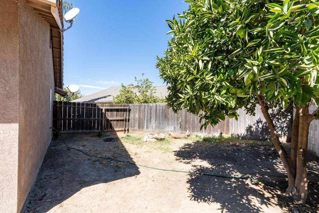 108 Friggs Ct, Los Banos, CA 93635