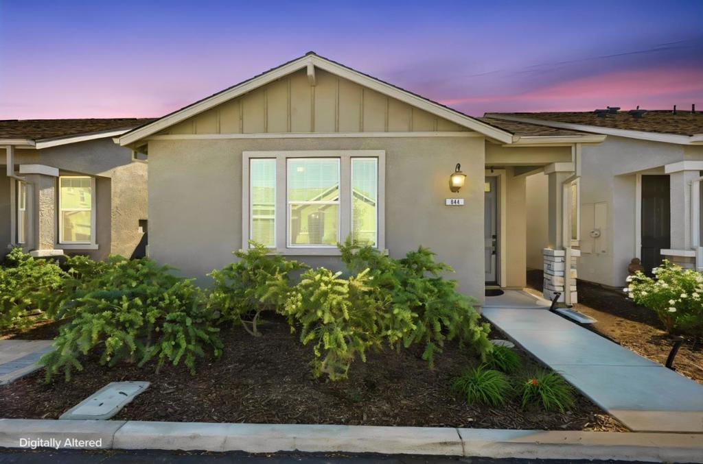 844 Castellona Dr, Newman, CA 95360