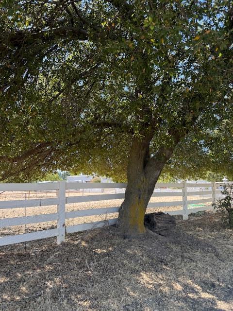 9537 Wamble Rd, Oakdale, CA 95361