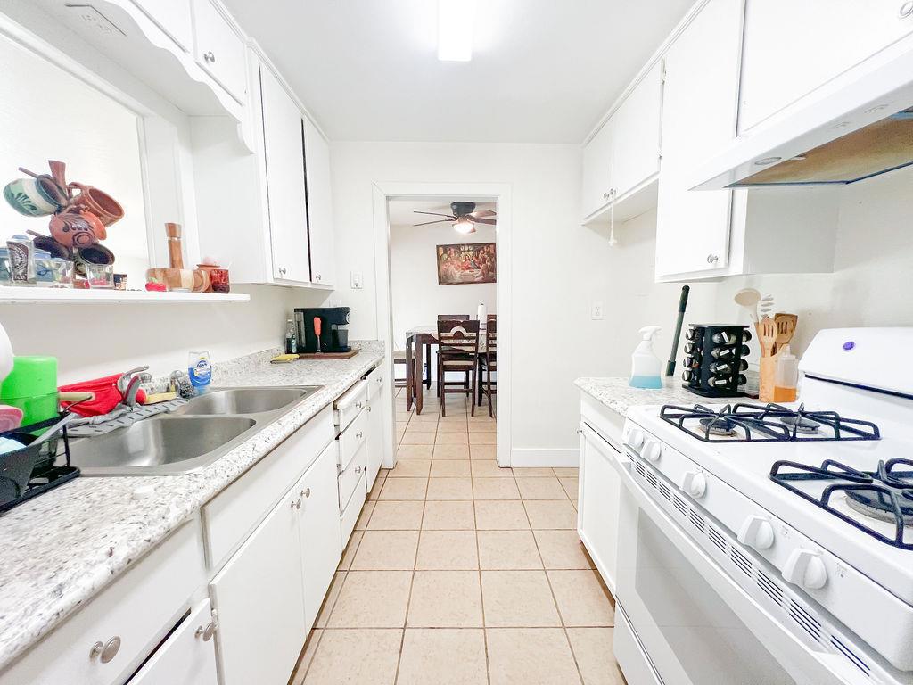 1569 Normandy Dr, Modesto, CA 95351