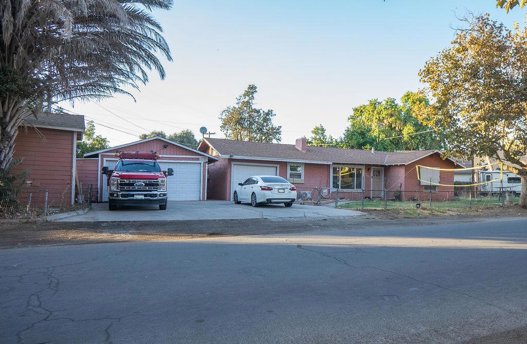 1569 Normandy Dr, Modesto, CA 95351