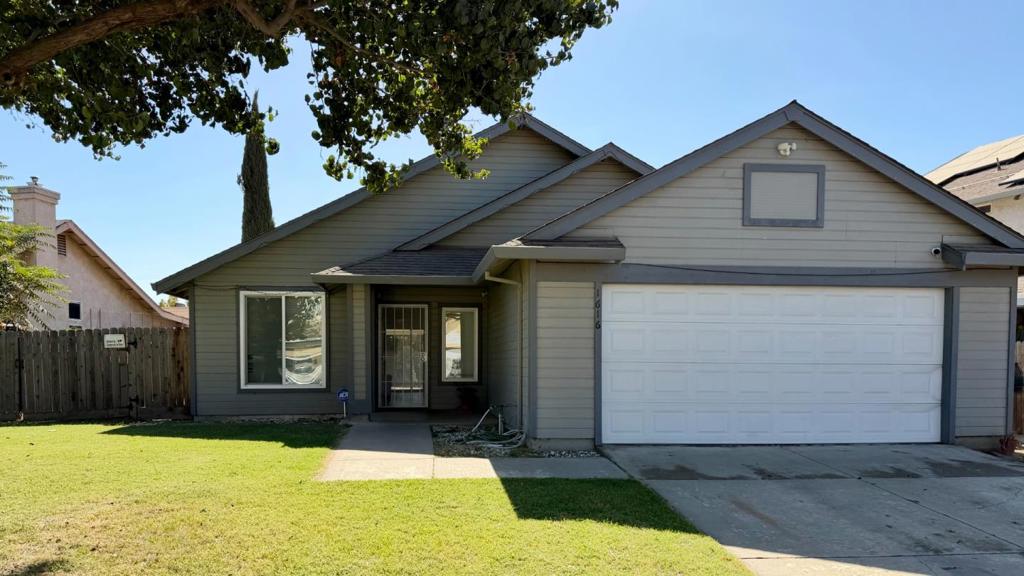 1616 Ironside Dr, Modesto, CA 95358