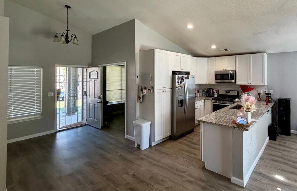 1616 Ironside Dr, Modesto, CA 95358