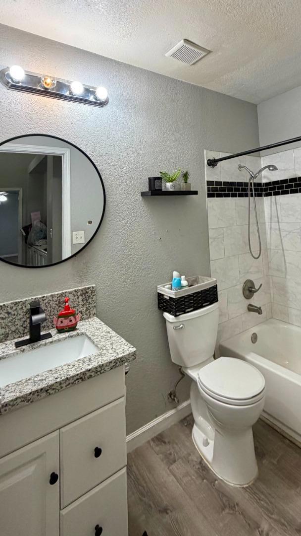 1616 Ironside Dr, Modesto, CA 95358