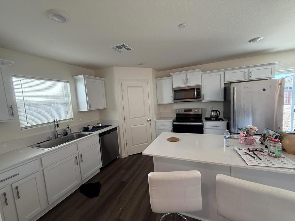 404 Rice Way, Los Banos, CA 93635