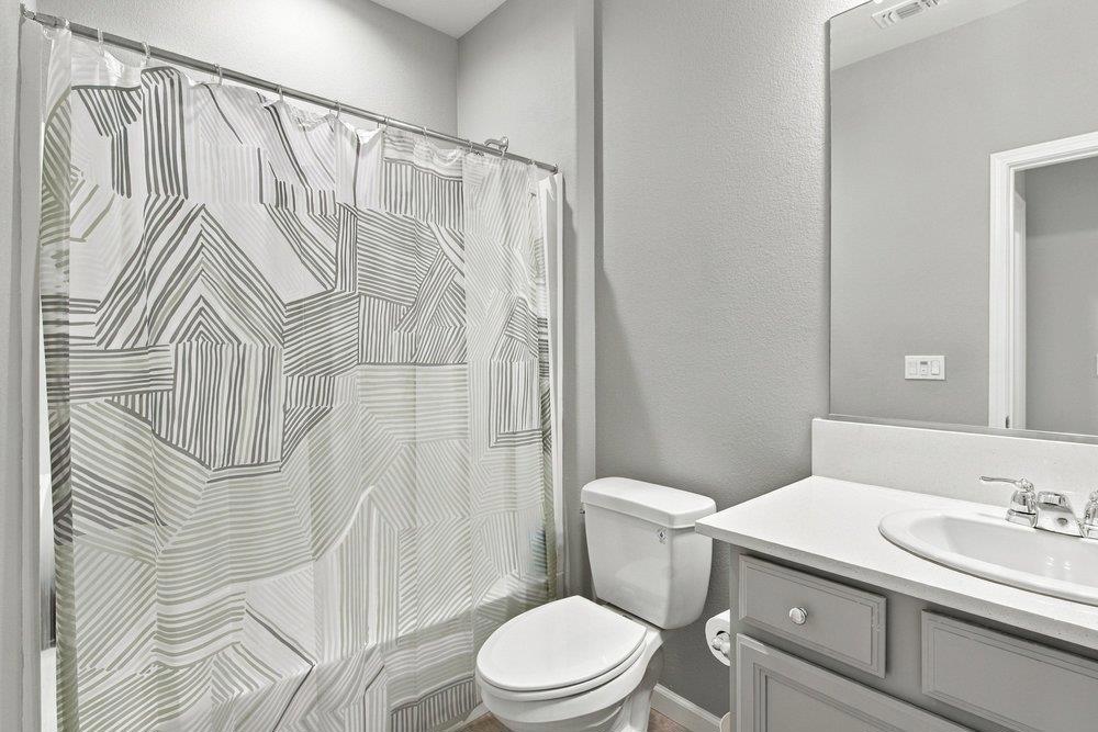 863 Fritz Dr, Los Banos, CA 93635