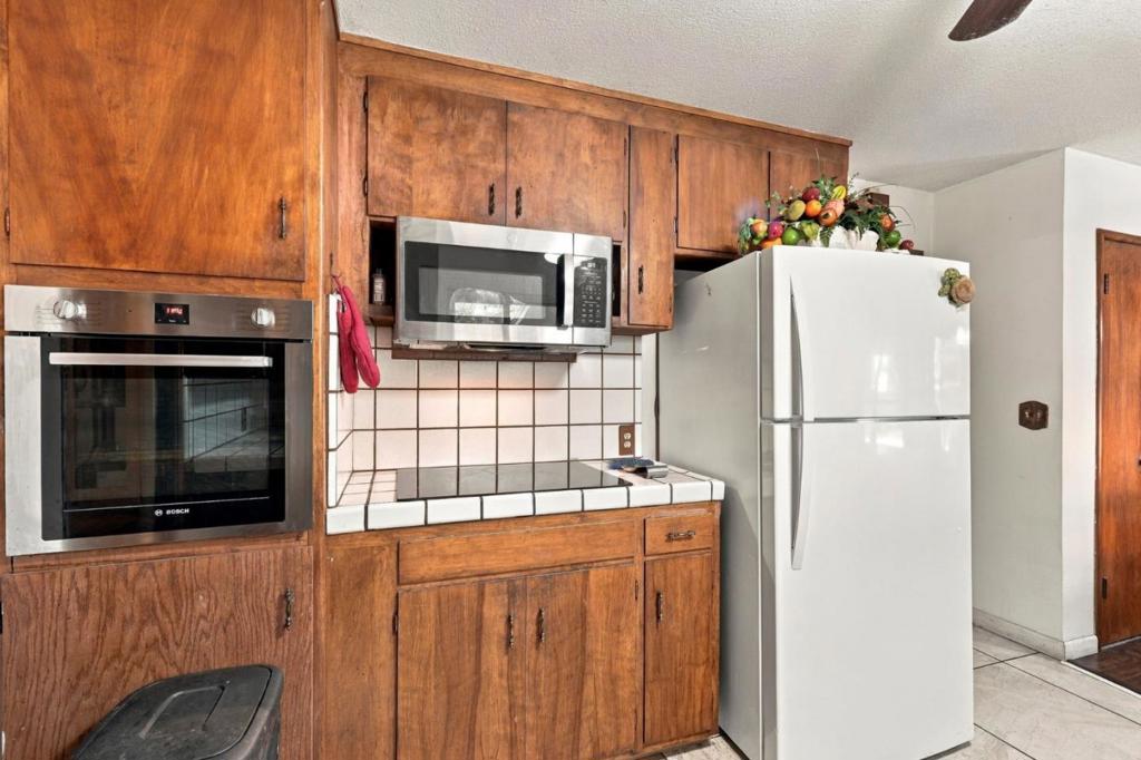 607 N 4th St, Patterson, CA 95363