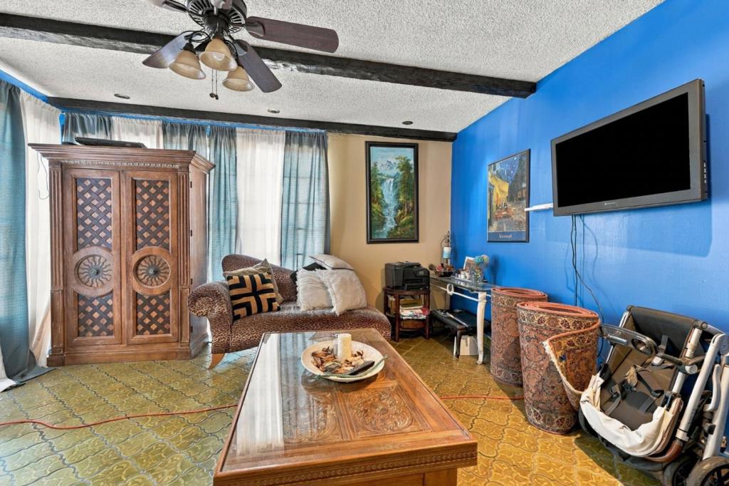 607 N 4th St, Patterson, CA 95363