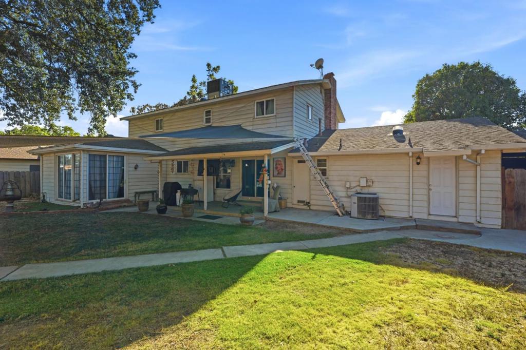 607 N 4th St, Patterson, CA 95363