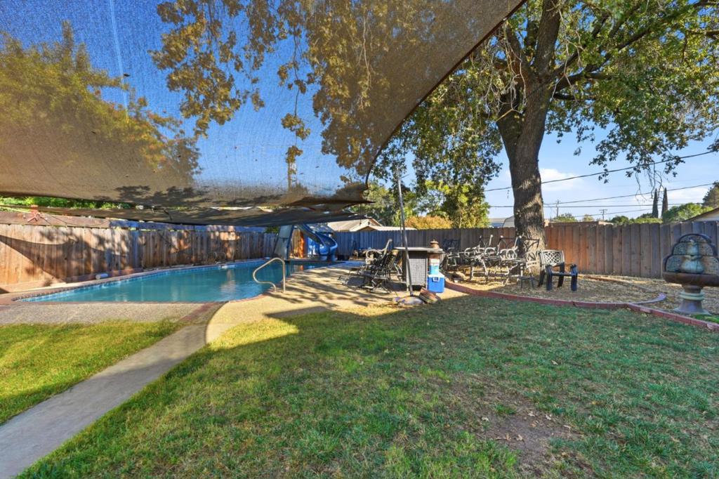 607 N 4th St, Patterson, CA 95363