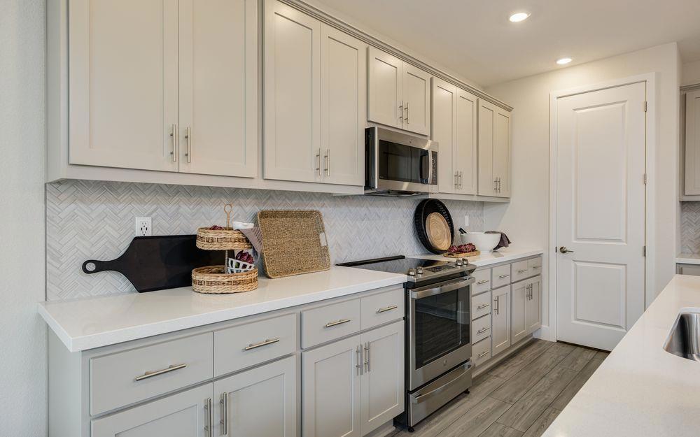 3233 Oak Trail Dr, Manteca, CA 95337