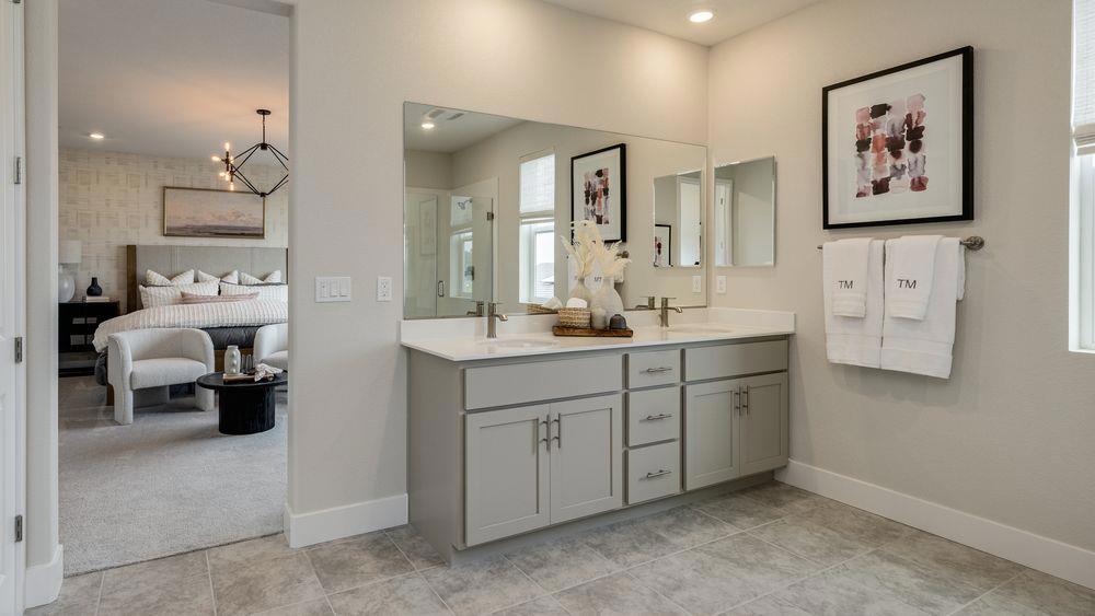 3233 Oak Trail Dr, Manteca, CA 95337