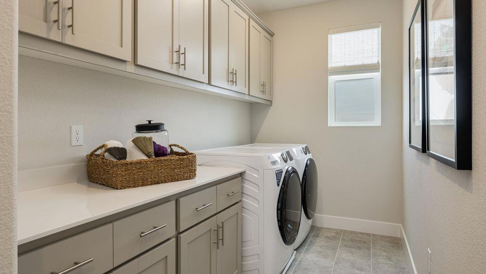 3233 Oak Trail Dr, Manteca, CA 95337