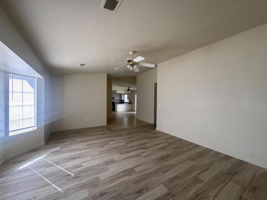 361 Serano St, Merced, CA 95341