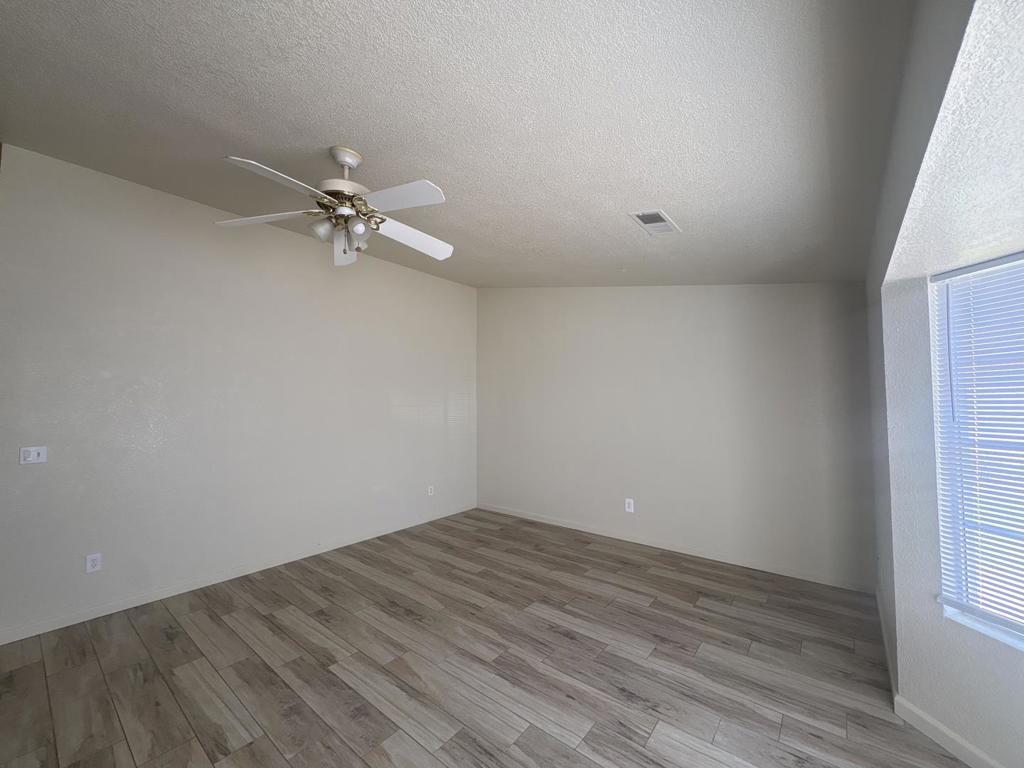 361 Serano St, Merced, CA 95341