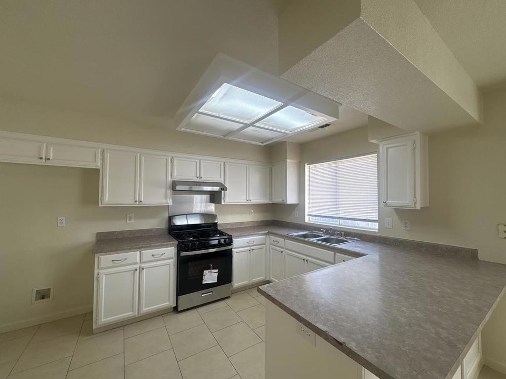 361 Serano St, Merced, CA 95341
