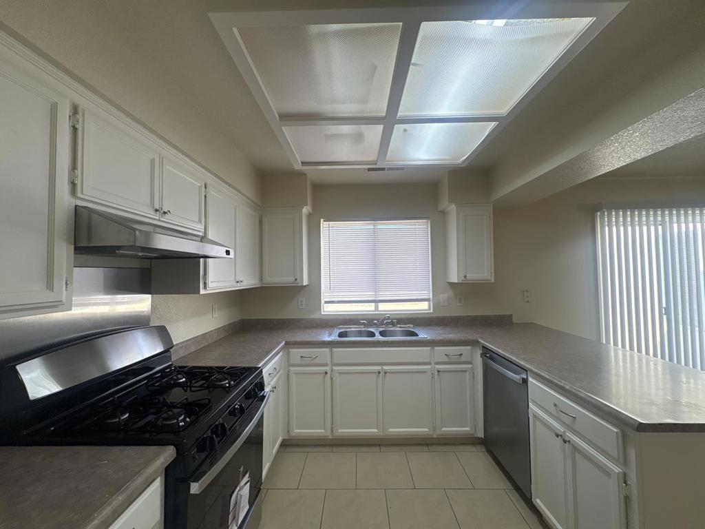 361 Serano St, Merced, CA 95341