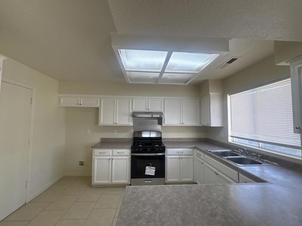 361 Serano St, Merced, CA 95341