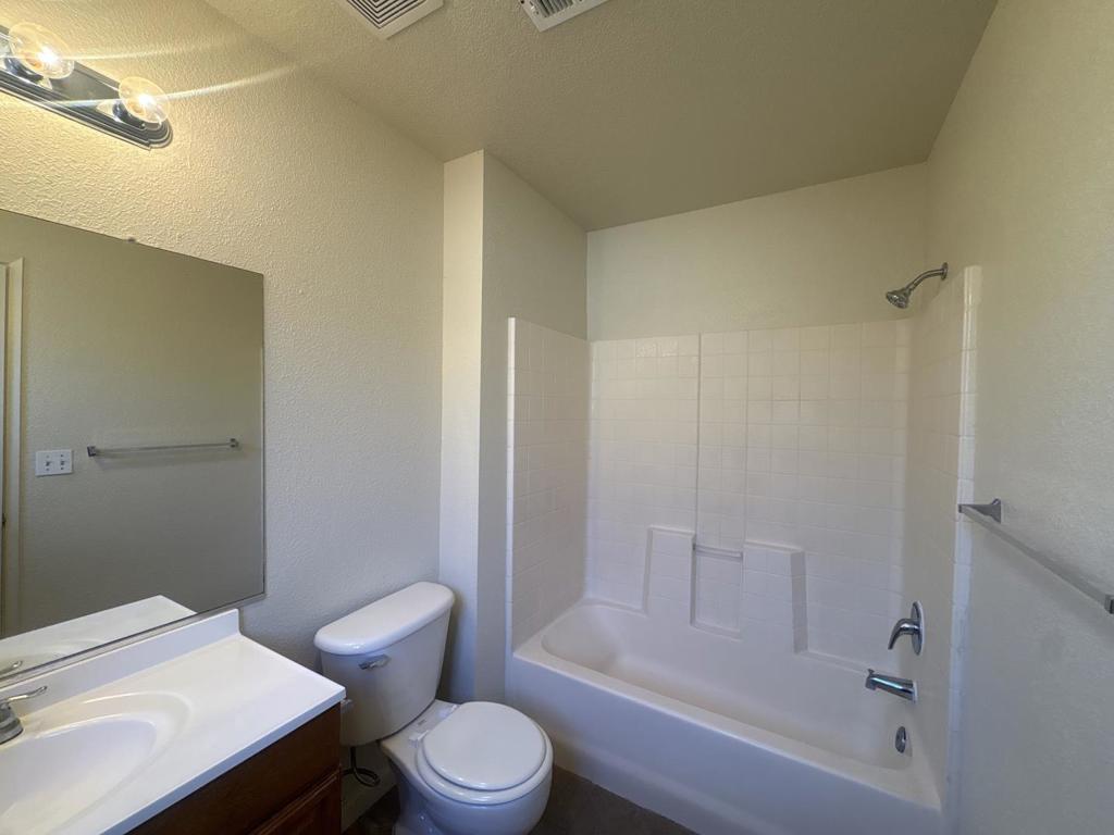361 Serano St, Merced, CA 95341
