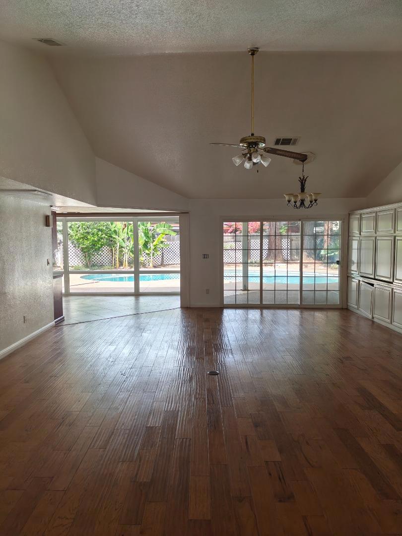 1703 Monte Grosso Dr, Merced, CA 95340