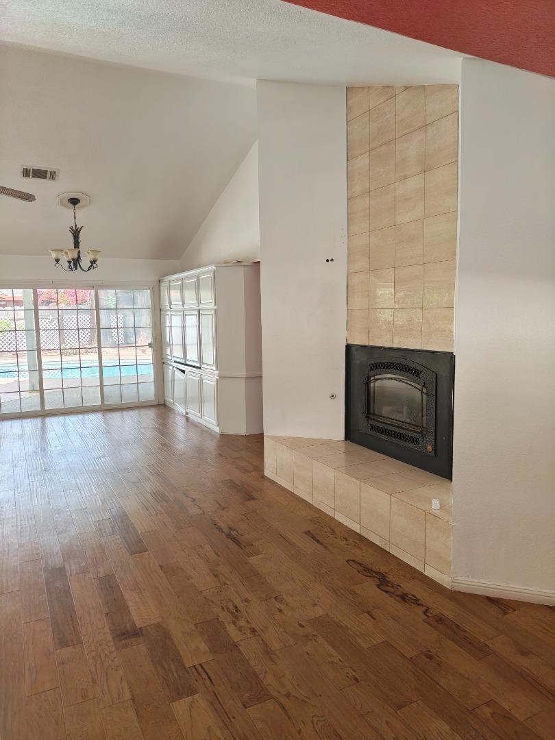 1703 Monte Grosso Dr, Merced, CA 95340