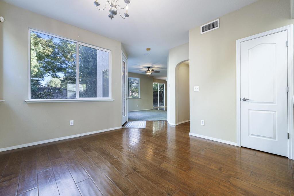4129 W Cherry Tree Ln, Fresno, CA 93722