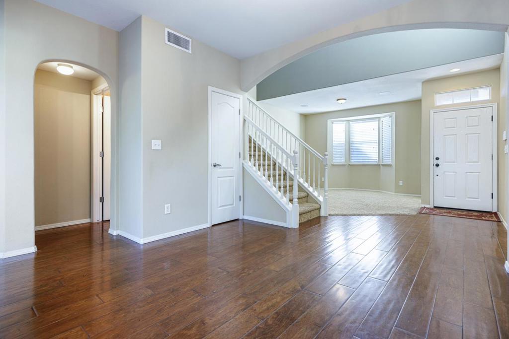 4129 W Cherry Tree Ln, Fresno, CA 93722