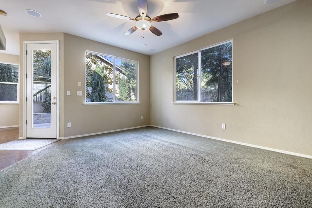 4129 W Cherry Tree Ln, Fresno, CA 93722