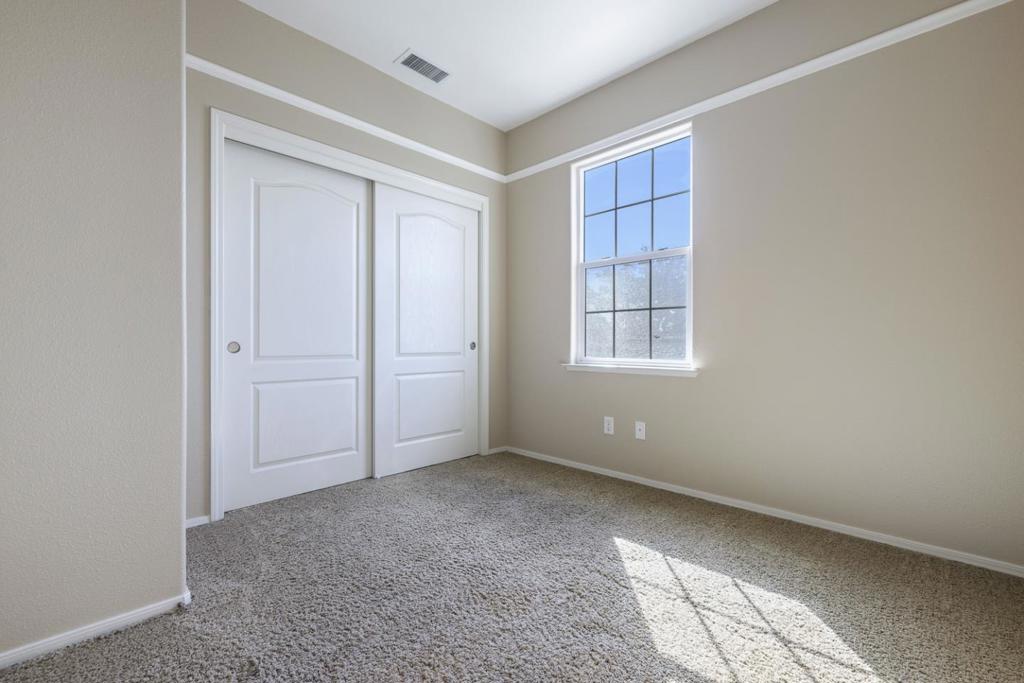 4129 W Cherry Tree Ln, Fresno, CA 93722