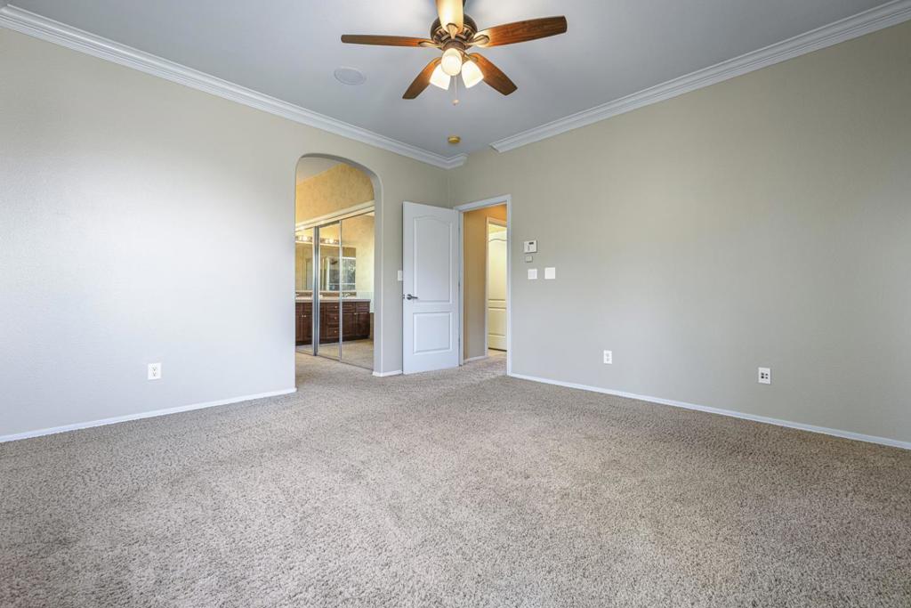 4129 W Cherry Tree Ln, Fresno, CA 93722