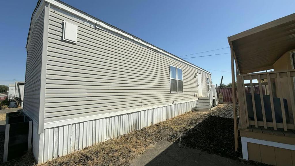 2355 Atwater Blvd #7, Atwater, CA 95301