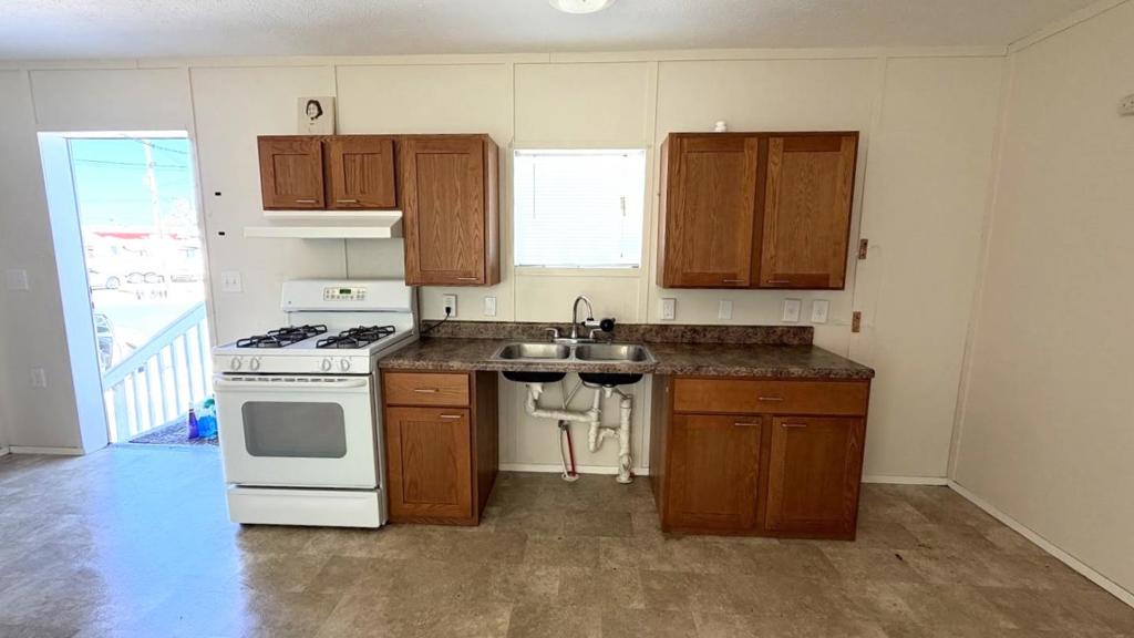 2355 Atwater Blvd #7, Atwater, CA 95301