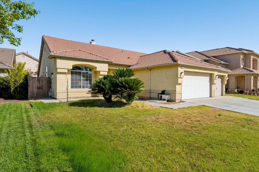 2228 Park Arcadia Ct, Los Banos, CA 93635