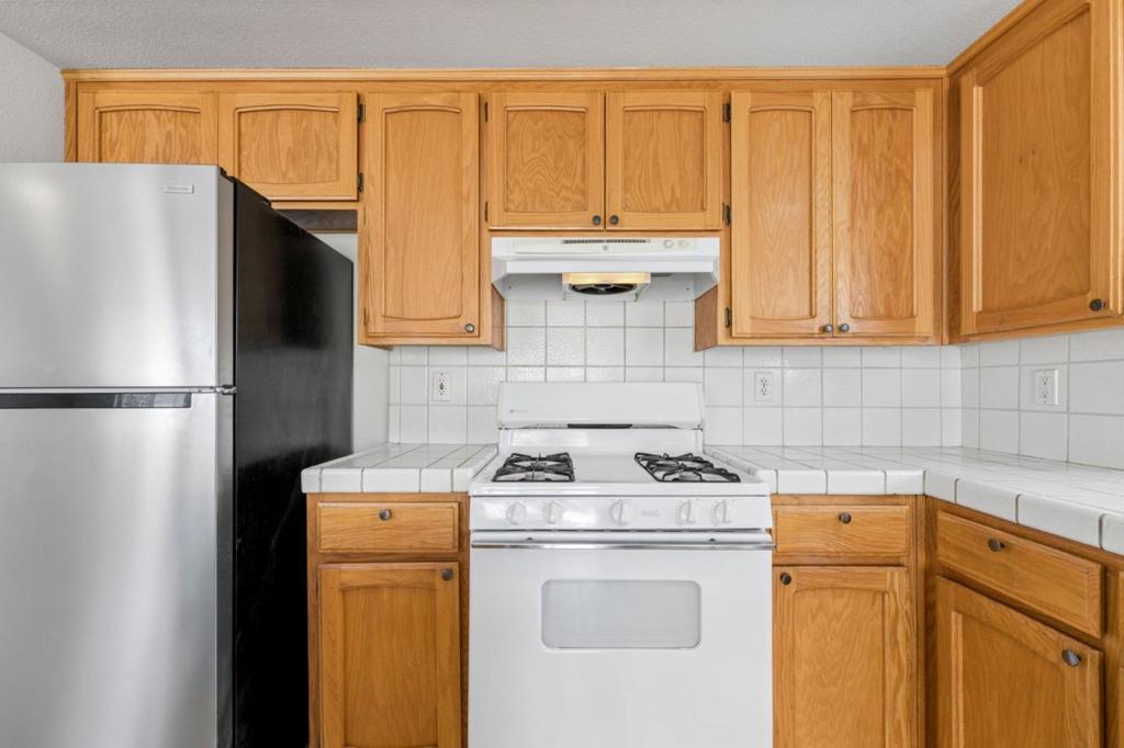 2228 Park Arcadia Ct, Los Banos, CA 93635