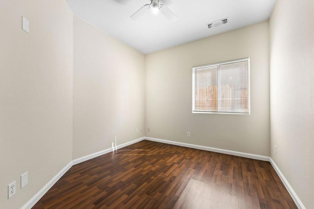 2228 Park Arcadia Ct, Los Banos, CA 93635