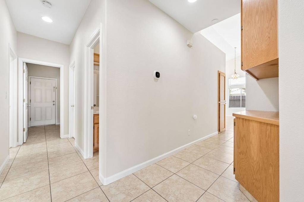 2228 Park Arcadia Ct, Los Banos, CA 93635