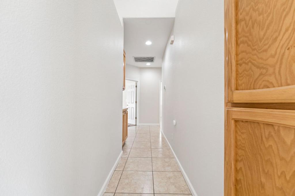 2228 Park Arcadia Ct, Los Banos, CA 93635